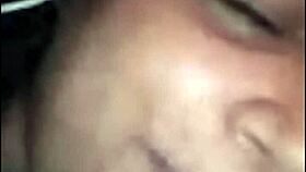 पाकिस्तानी ब्यूटी स्टीमी व्हाट्सएप कॉल सेक्स में वाइल्ड पैशन अनलीश करती है