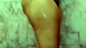 i fingr indian girl in bathroom with dirty talk in hindi