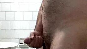 quick jerk session in the toilet