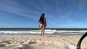 वाह ड्राई कोर्डेइरो पब्लिक बीच पर बॉयफ्रेंड के विशाल लंड पर सवार