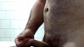 quick jerk session in the toilet