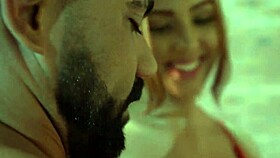 Watch Amanda Borges lick and blow Oscar Luz on the pool table.