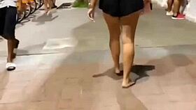 Me Exibindo Na Orla Em Salvador Antes De Ser Devorada Por Cinco Baianos Pirocudos Ainda Me Lambuzei Na Buceta Gostosa De Uma Amiga Baiana