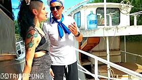 'Puta es cogida en el crucero' Katrinapunkok