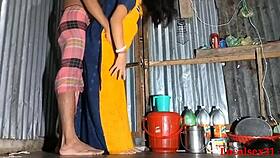 This desi indian girl fucks that big dick on webcam