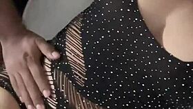 La esposa de mi hermano tiene un enorme culo