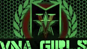 Vixxa Violet Lets Foot Fetish Guy Lick Her Wrinkled Toes On Sofa