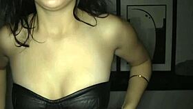 My horny girlfriend eagerly starts fucking me