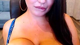 huge titties make me feel so emotional and horny