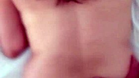 He decided to fuck his wife's pussy in their homemade amateur scene