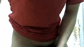 Guy on Blued with big dick chatting casually