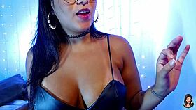 Comendo a Tia Gostosa no Banheiro Escondido da Família Joivas Punheta Guiada CV 34