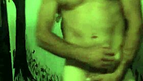 Sexy southern slut gives an amazing blowjob