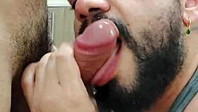 turista curioso visitando o mr bumbum brasil completo no red e subscri��o