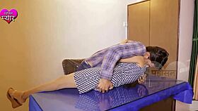 चीटिंग बॉयफ्रेंड वर्क पर एक्ट में कैच!