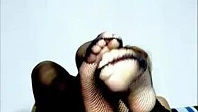 Teen Feet Footjob With Toys And Kinky Fetish Massage!