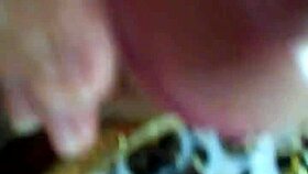 Mature milf gives delicious blowjob