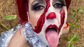 Wow, that palhaço took it in the ass on halloween!