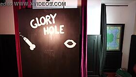 I'm a horny blonde at the glory hole