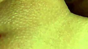 Wir beide auf dem esstisch in verschiedenen stellungen, ich leck ihre geile muschi, sperma läuft aus ihrer geilen fotze