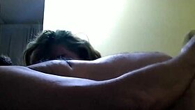 This e-girl novinha takes leitinho in her mouth during the holiday.