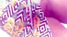 my wife flashing her pussy on the street, grazy sapeca