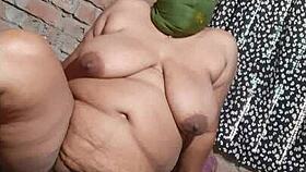 girlfriend and boyfriend fucking, check it out before deleting the mms