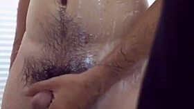 i love watching this gay vietnamese blued video, it's so hot