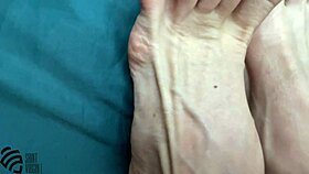 Milf's Sexy Foot Fetish?