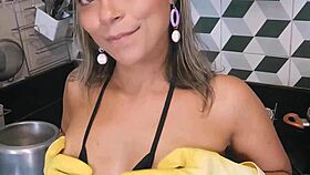 The maid gave her tight pussy