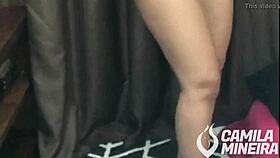 Novinha do rabão querendo pau grande