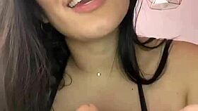 I am a rich guy wanking on cam for you