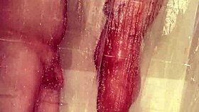 Mandeezy4u2 Showers While Bathing and Masturbating Her Tits