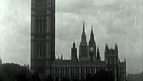 omg, vintage granny showing her fanny 😍