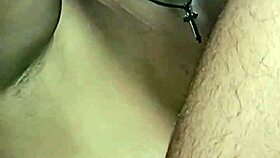 chupando este pauzao branco e grosso no estacionamento e encheu minha cara de leitinho