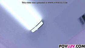 जवान टेडी रे की चूत मॉन्स्टर लंड से पीओवी में ड्रिल