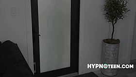 is this freeuse threesome with laya rae and venus vixen your fantasy?