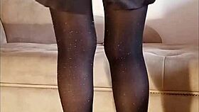 I love peeing in shiny pantyhose for free fetish fun.