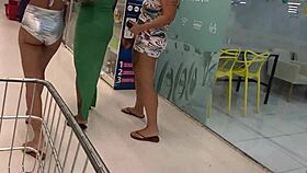 Who will give me the ass on big beach?