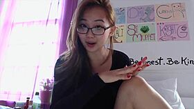 Harriet Sugarcookie Shares Her Vlog Adventures