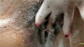 i'm andrea kelly, playin with my hairy pussy in the bubble bath for the first time.