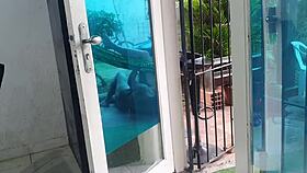 I filmd my cuckold neibor enjoying his latina wife getting arrombada by big penis - el toro de oro