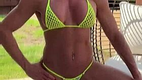 i'd love to show my shaved pussy and ass in this tiny bikini 😍