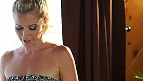 Wow! Lesbian ex-lovers Lena Nicole and Jojo Kiss get oiled up for sex!