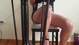 Mi Hermanastra Colombiana Muestra Las Bragas