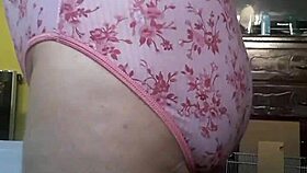 Hola, are you lending me your panties to play with your pussy?