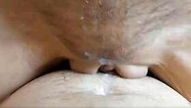 Damn, her swollen coño makes me spill all my esperma! 💦