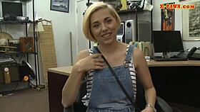 boomgoesthebass0123 gives blowjob to monster cock while spying