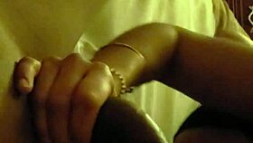 Wow, this caribbean cuban slut has an amazing booty that begs to be fucked! 😘