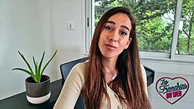 Camila Jolie Coquine Qui Se Dévergonde Avec Ses Gros Tits